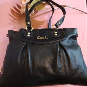 Coach Signature 16x10x5
